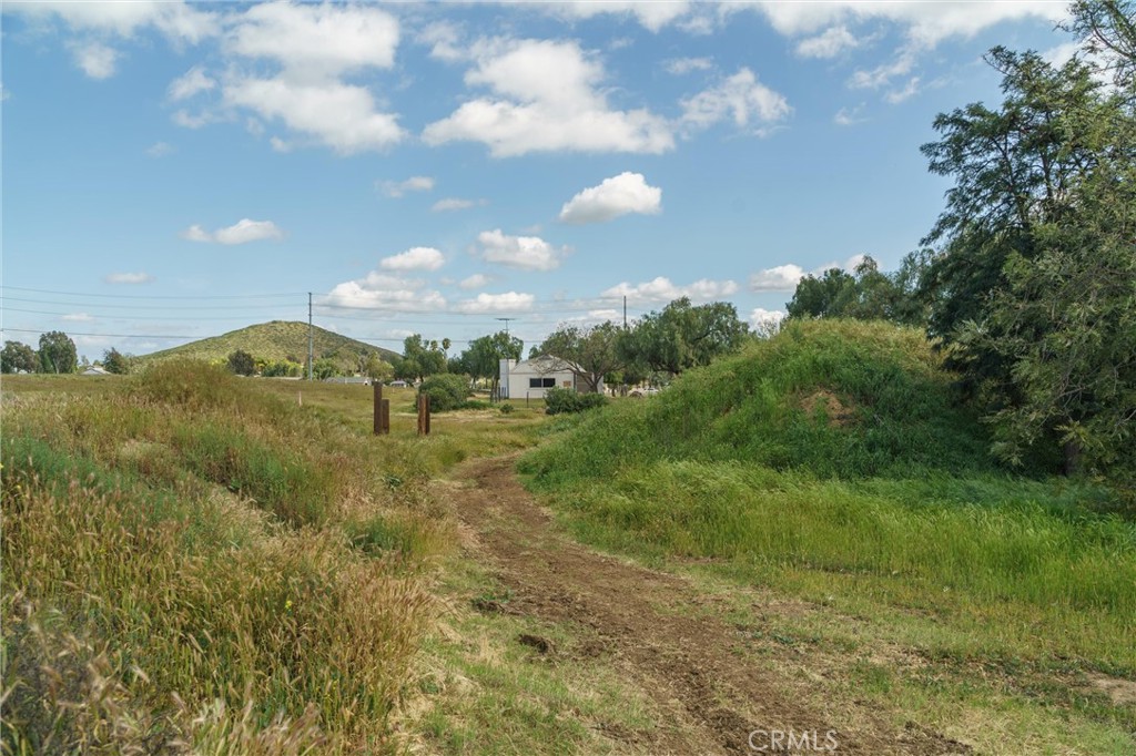 main property photo 51