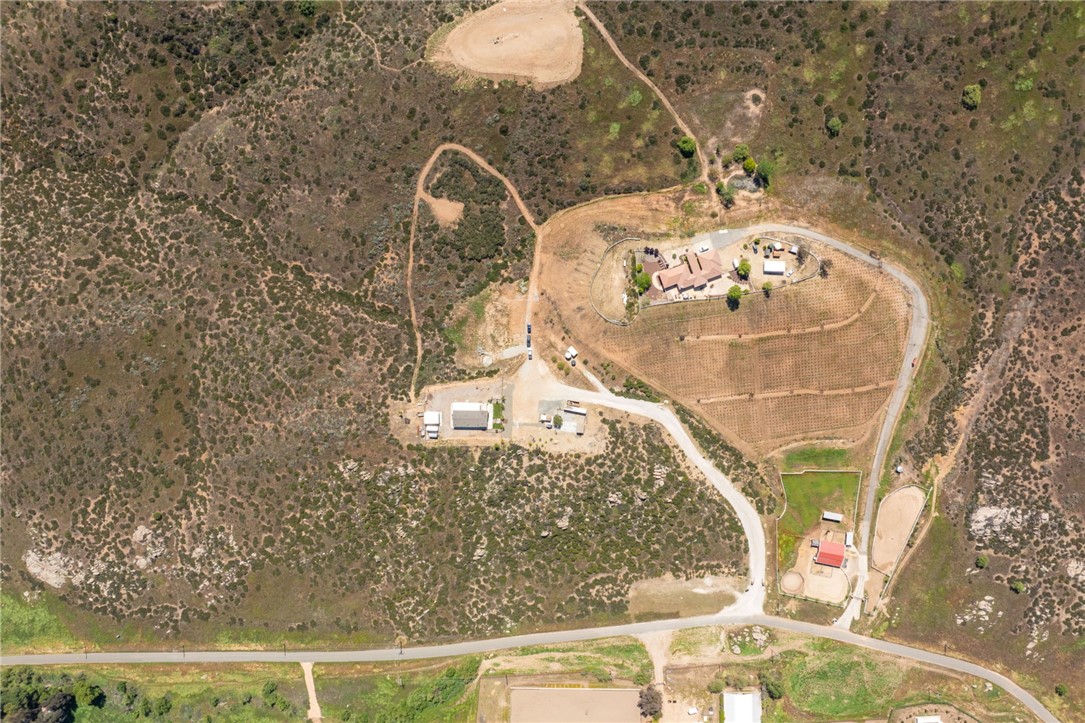 main property photo 40