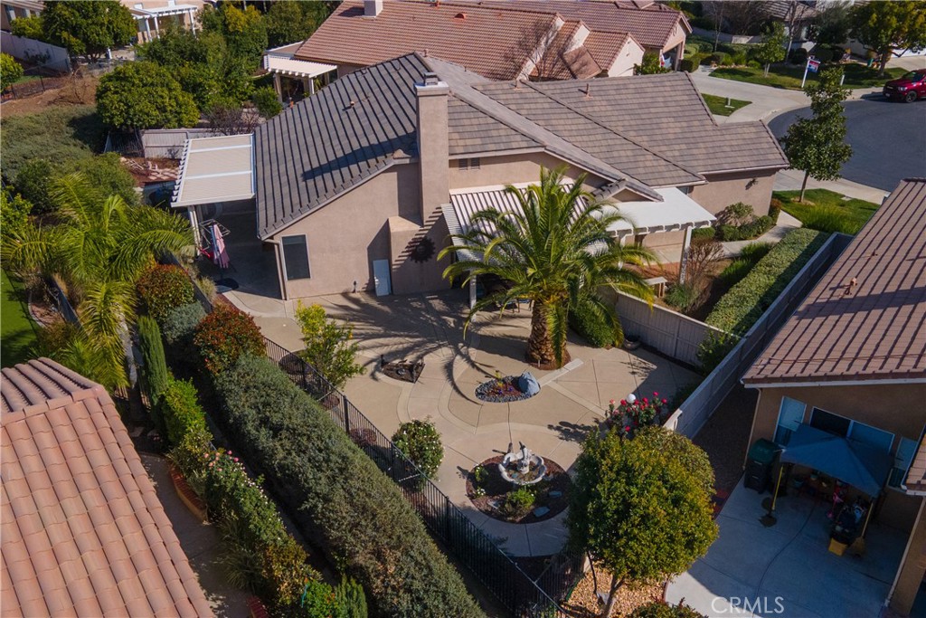 main property photo 32