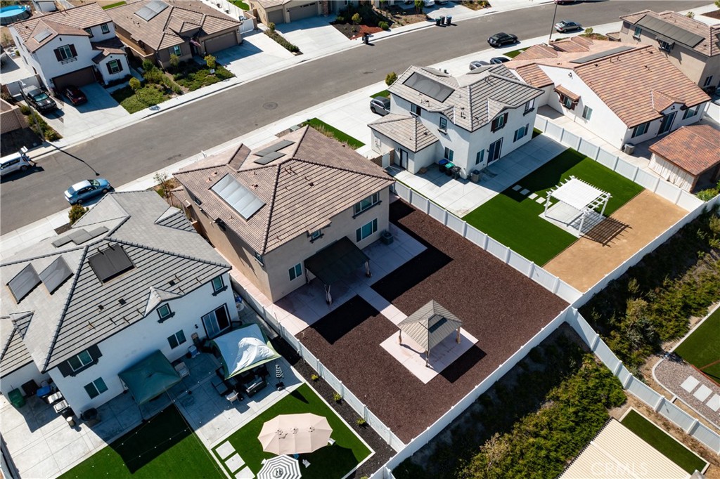 main property photo 45