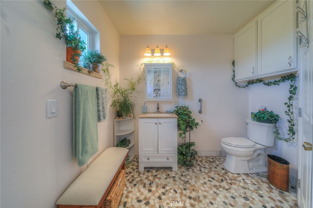 main property photo 49