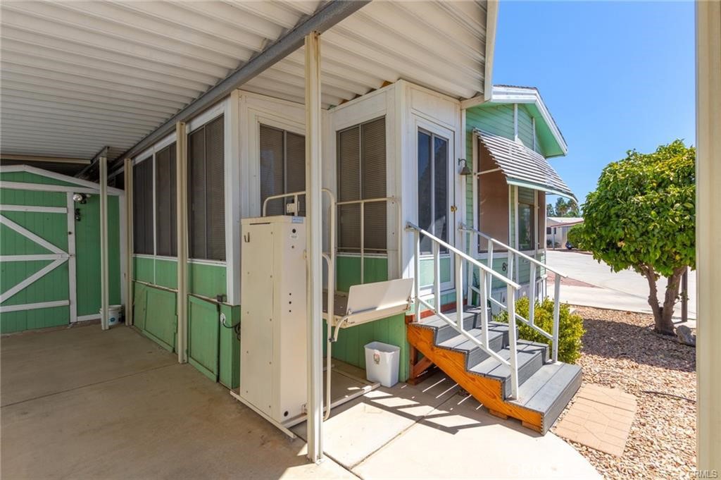 main property photo 10
