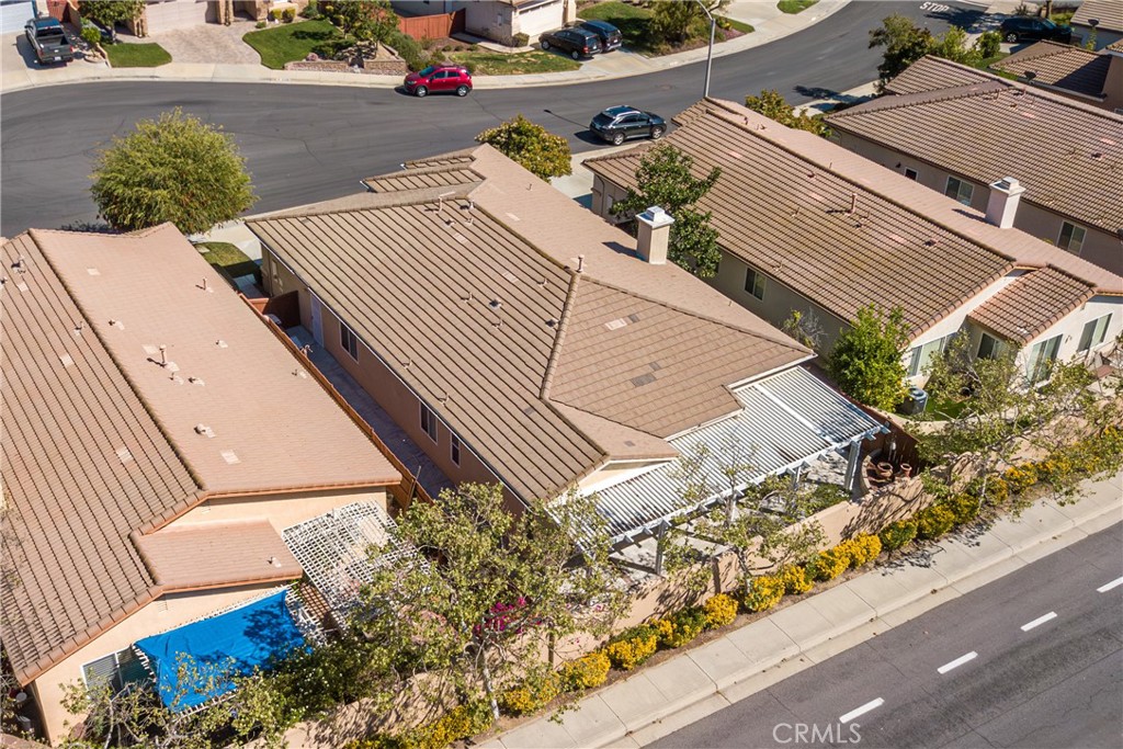 main property photo 40