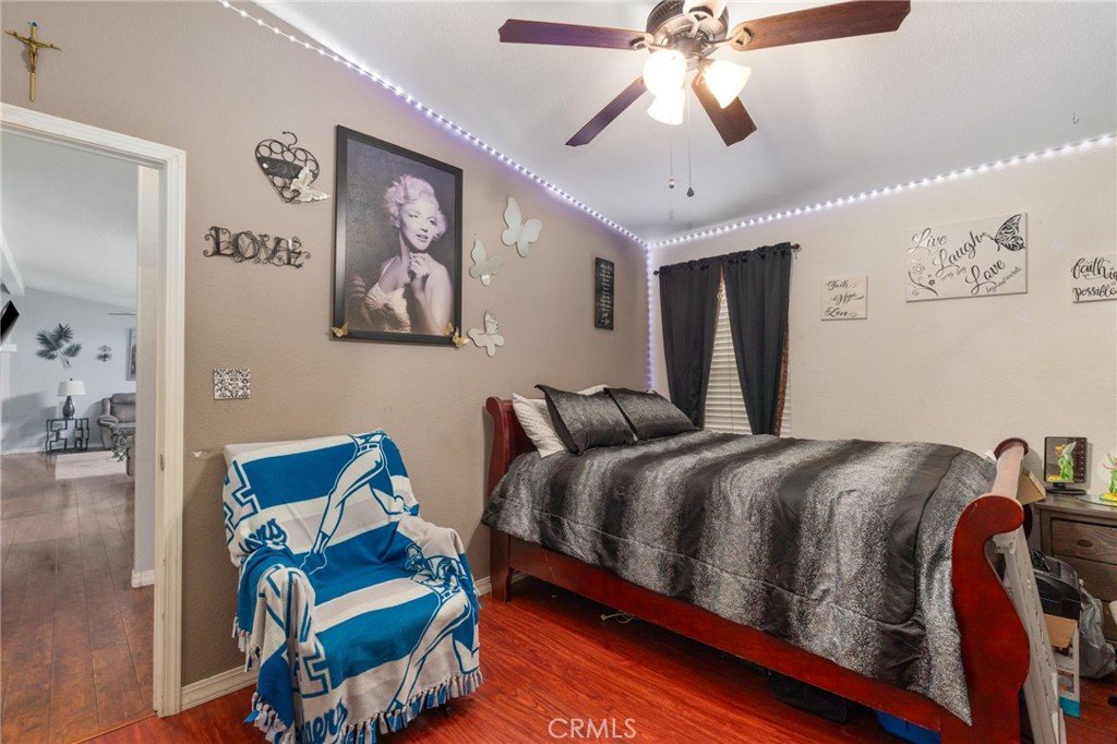 main property photo 16