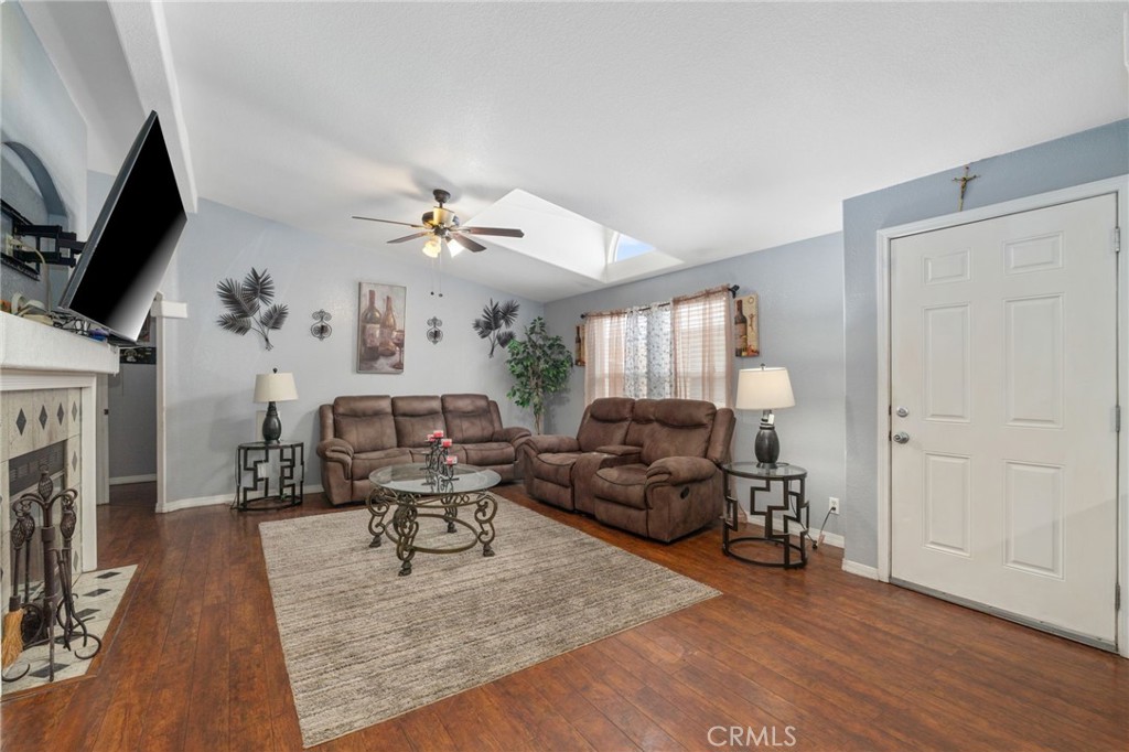 main property photo 6
