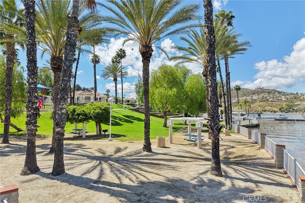 main property photo 50