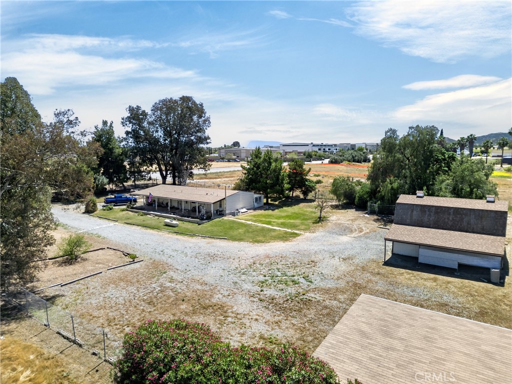 main property photo 20