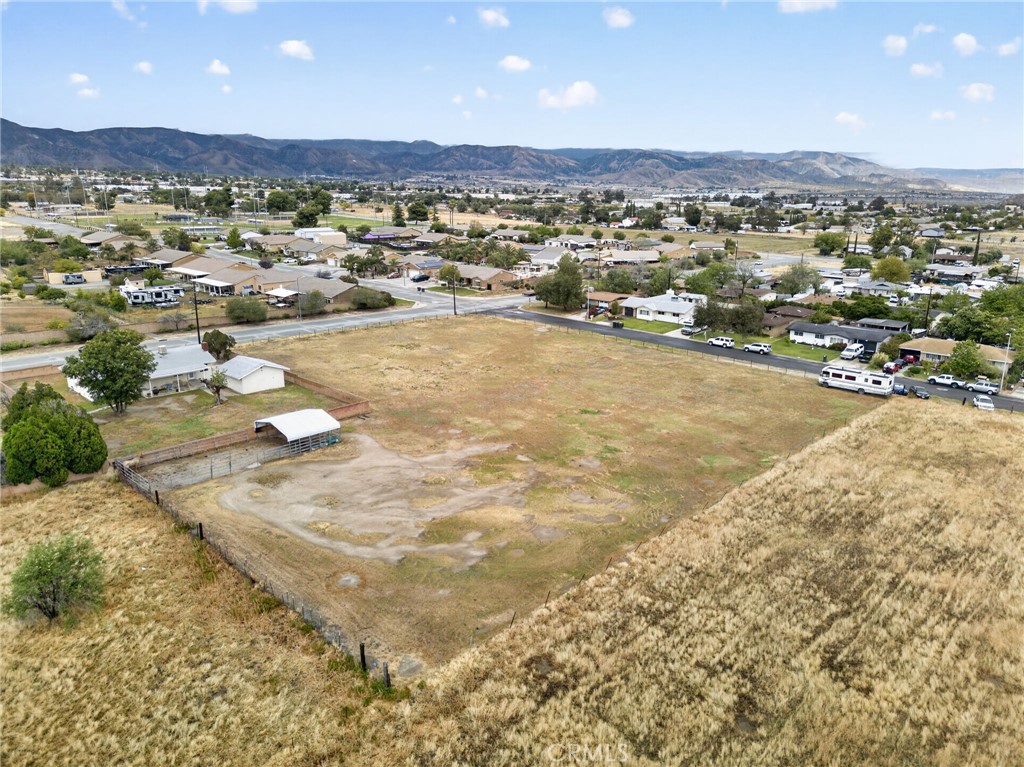 main property photo 48