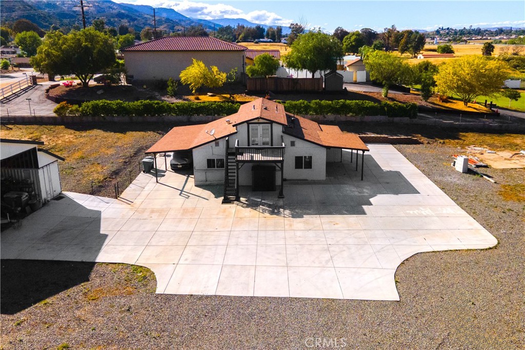 main property photo 4