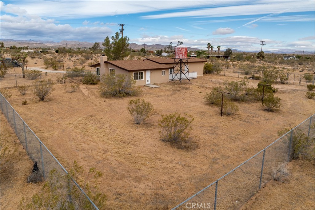 main property photo 25
