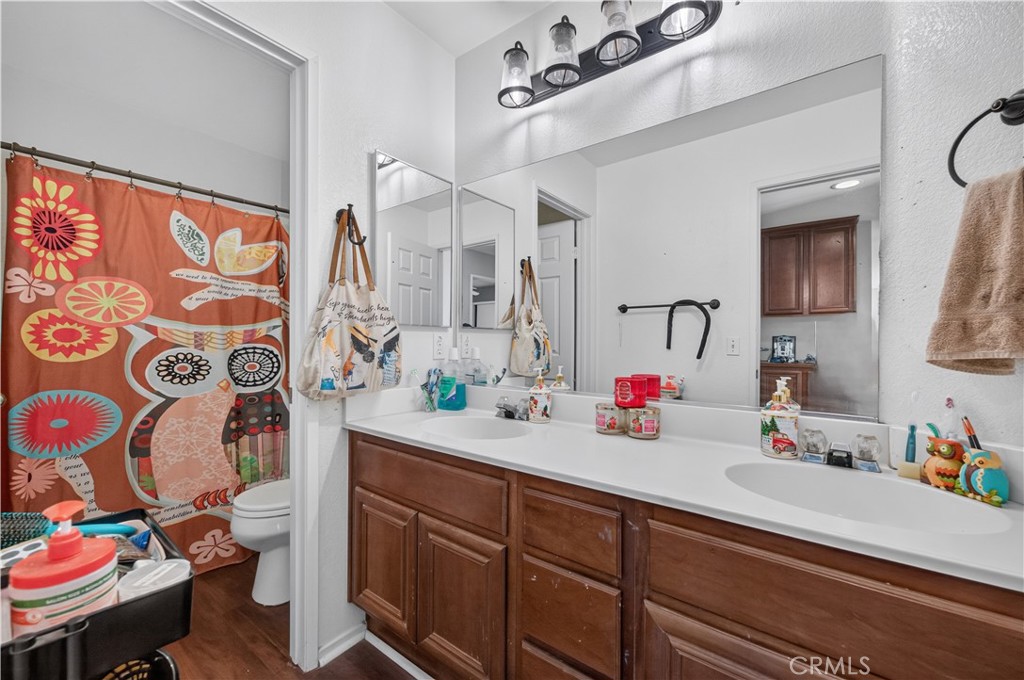 main property photo 12