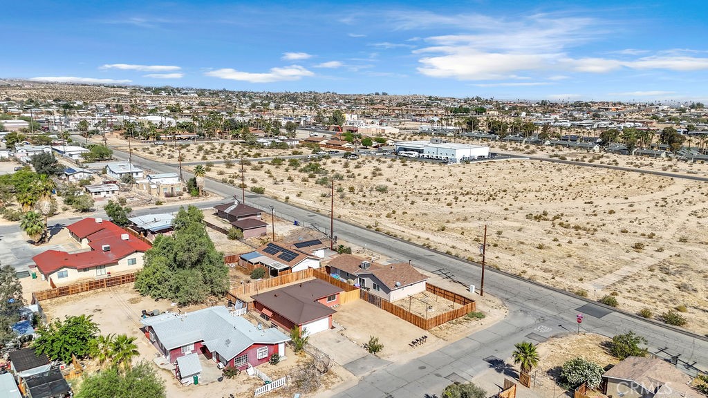 main property photo 41