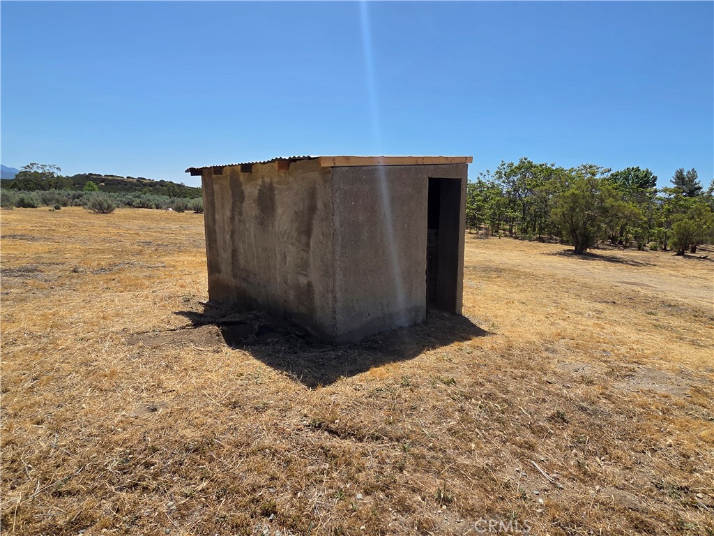 main property photo 8