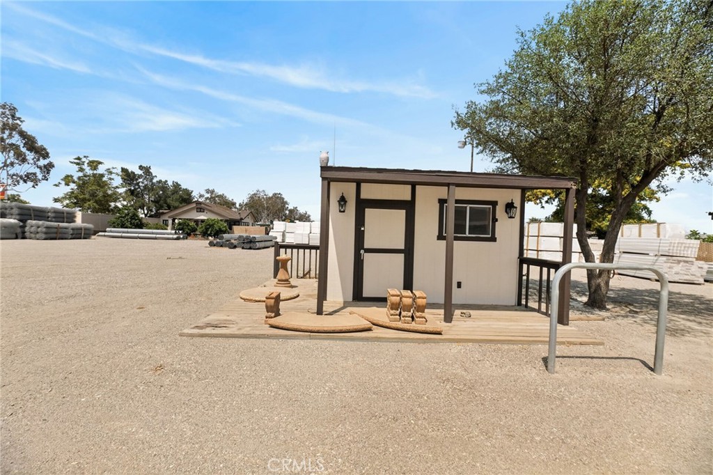 main property photo 33