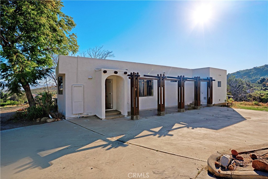 main property photo 18