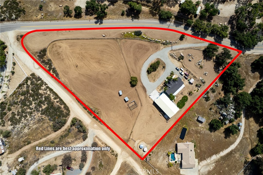 main property photo 9