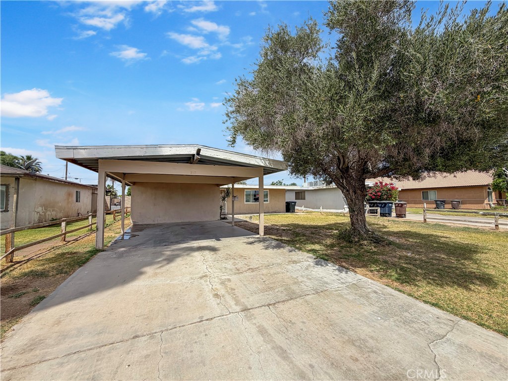 main property photo 14