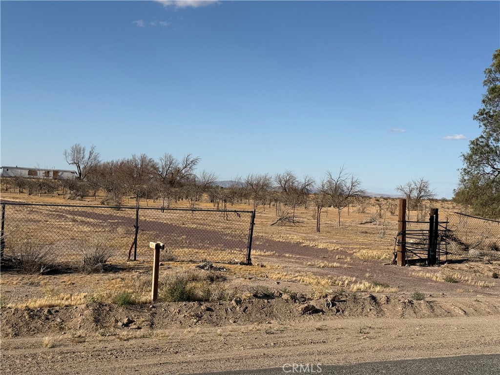 main property photo 13