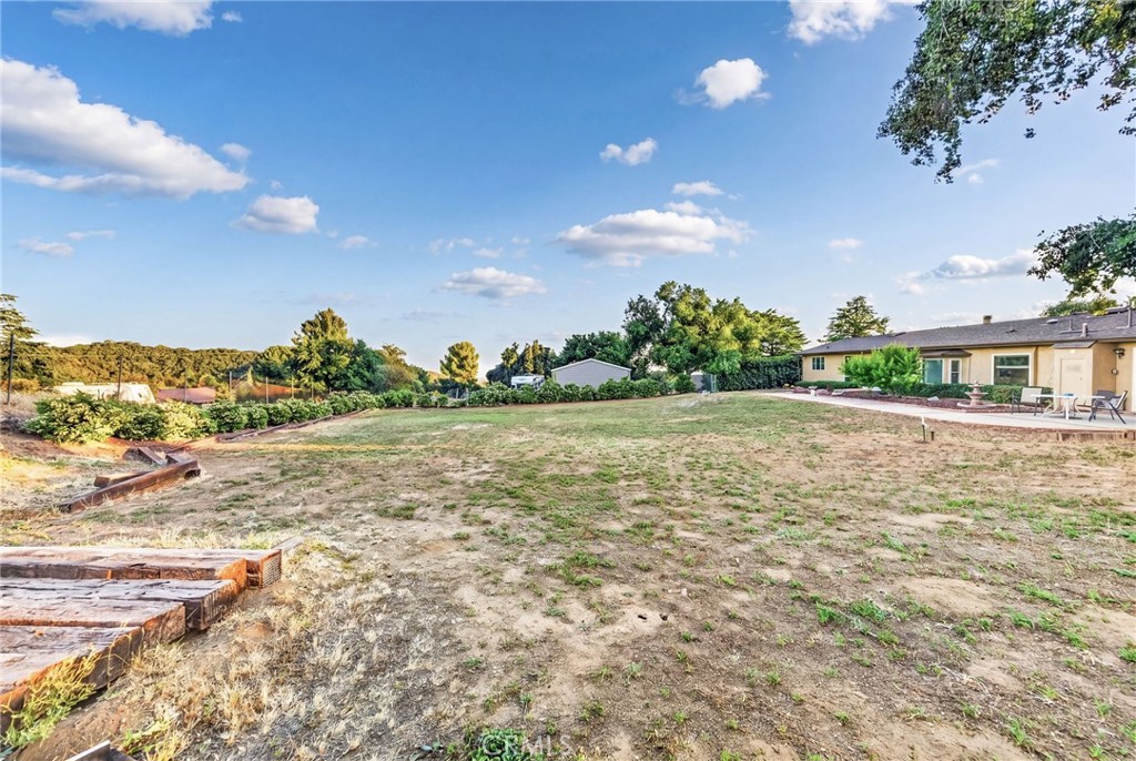 main property photo 74