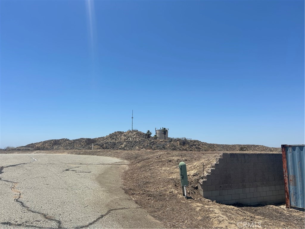 main property photo 10