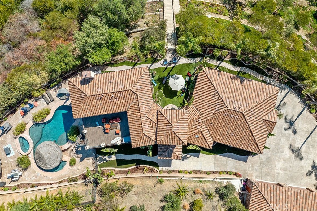 main property photo 57