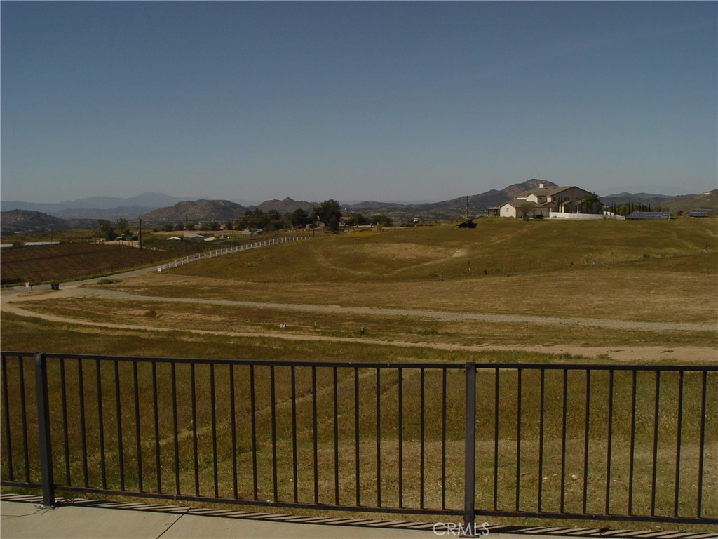 main property photo 6