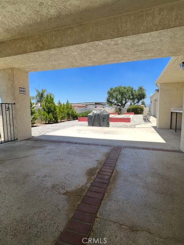 main property photo 29