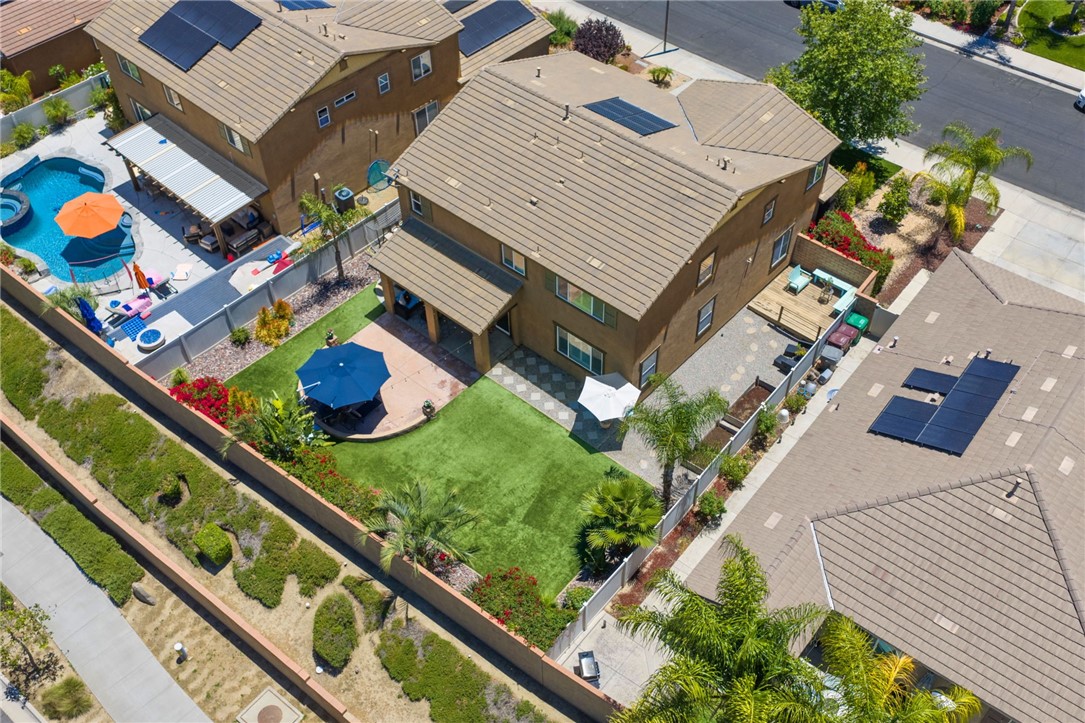 main property photo 45