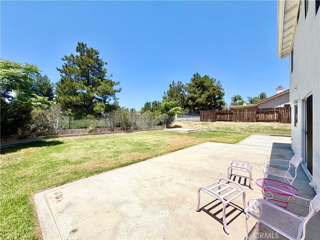 main property photo 32