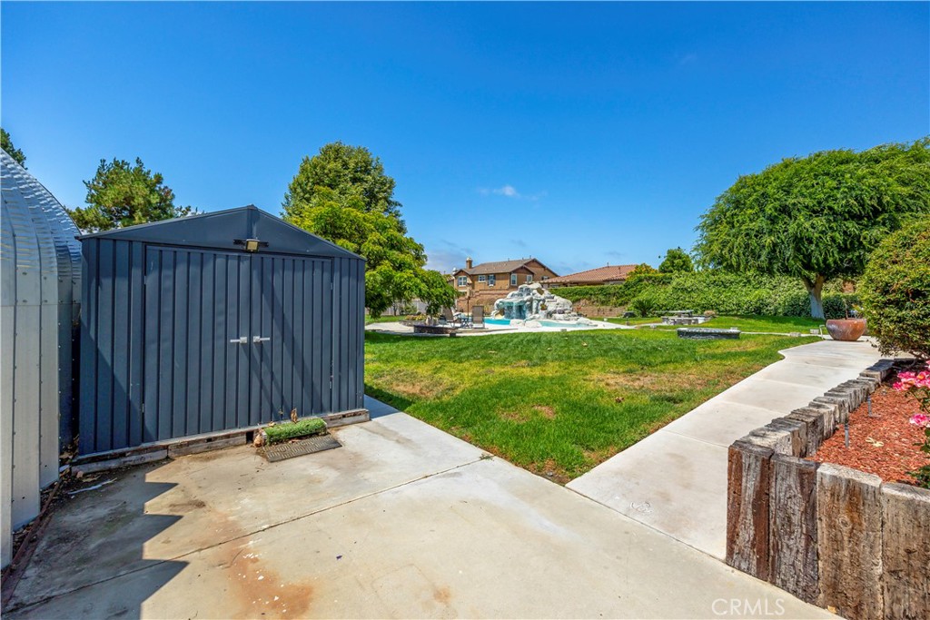 main property photo 36