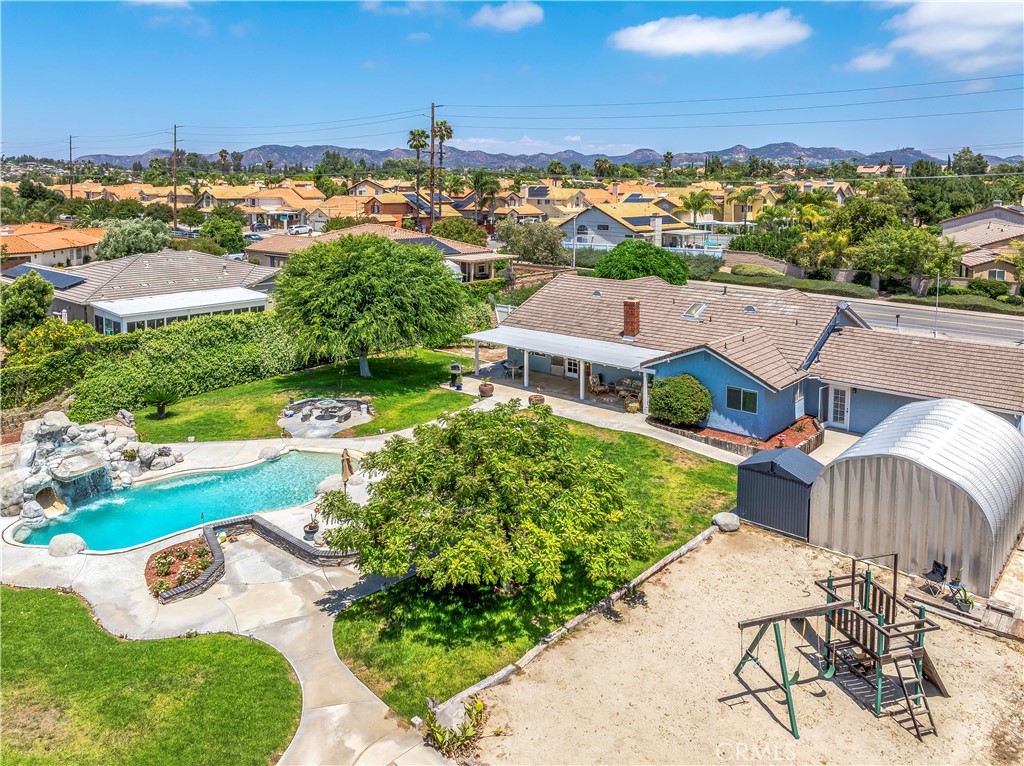 main property photo 51