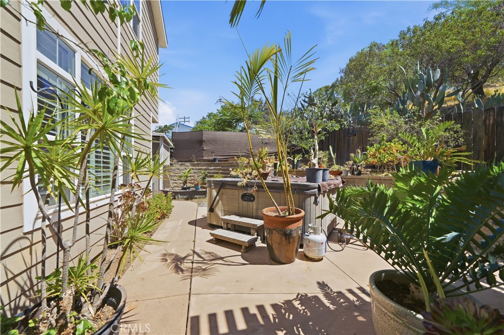 main property photo 29