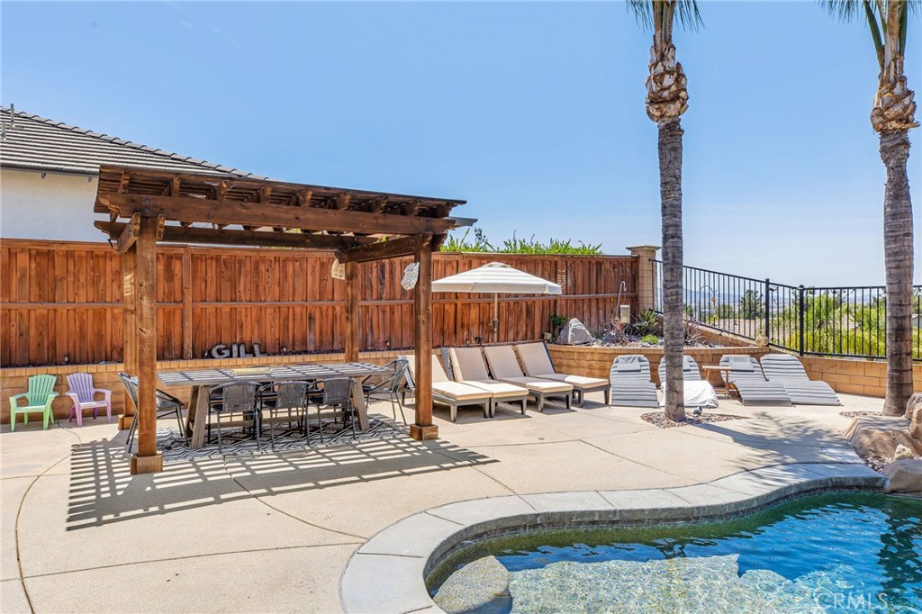 main property photo 51