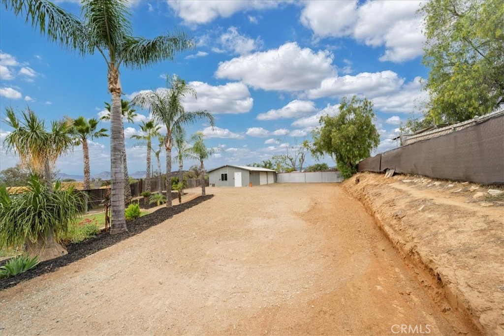 main property photo 24