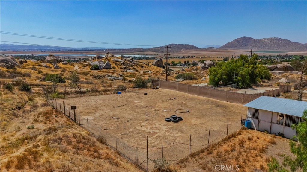 main property photo 8