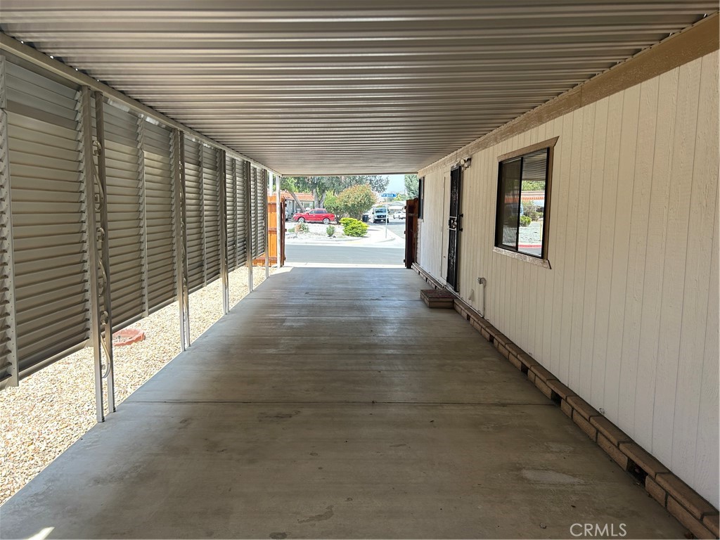 main property photo 28