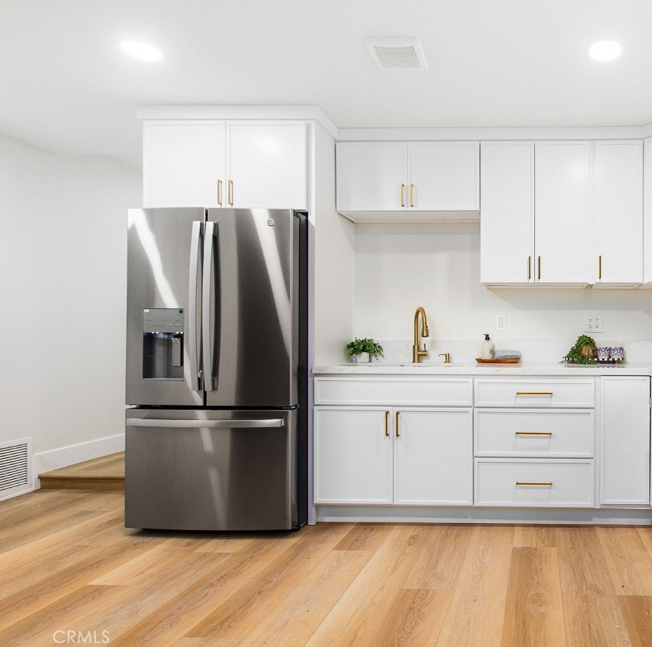main property photo 74