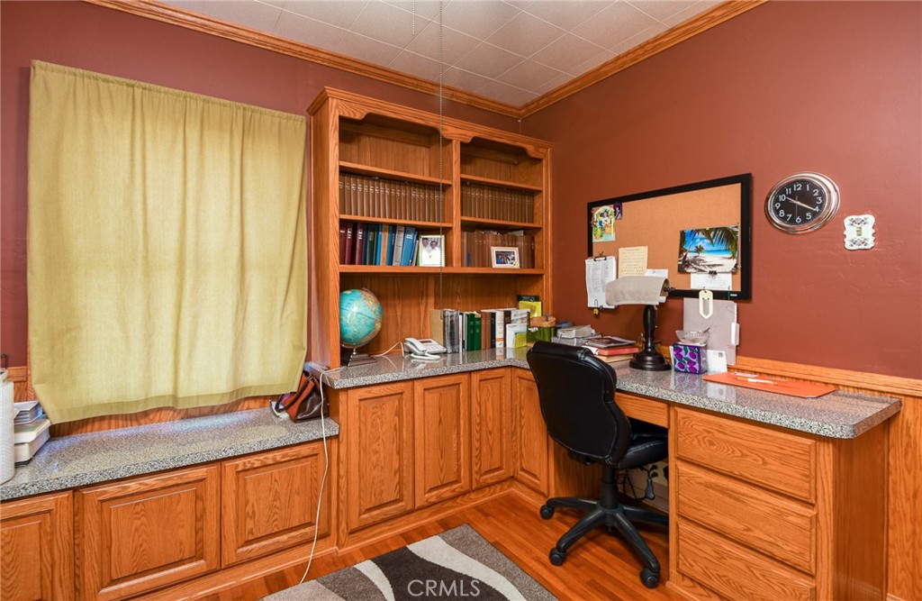 main property photo 23