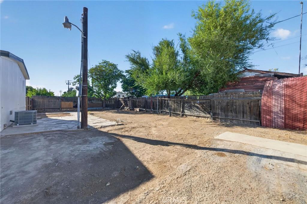 main property photo 31