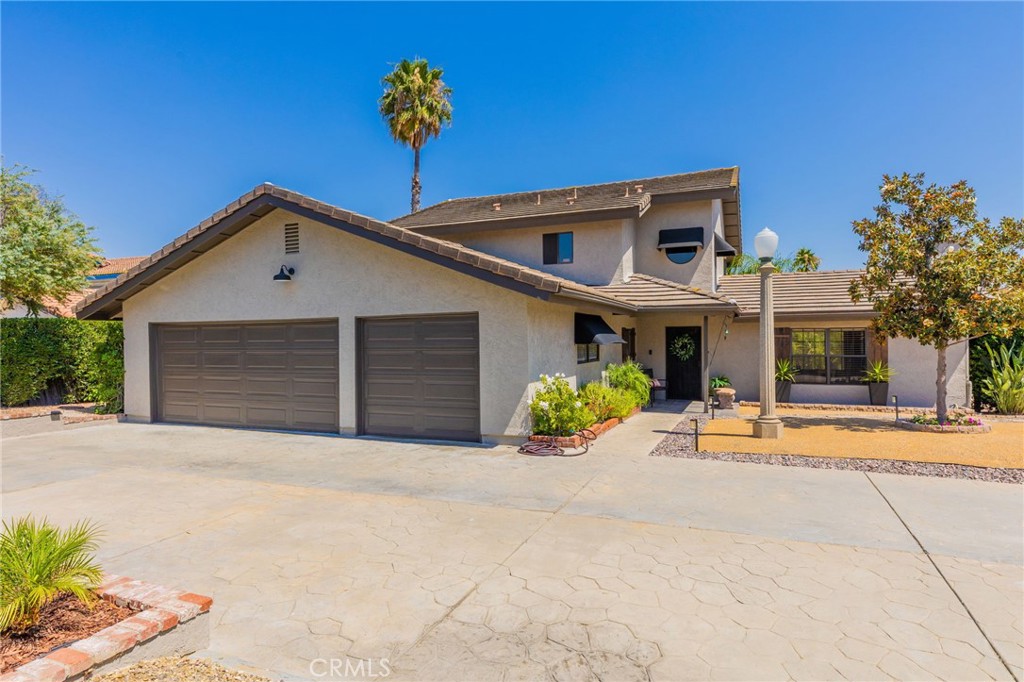 main property photo 0