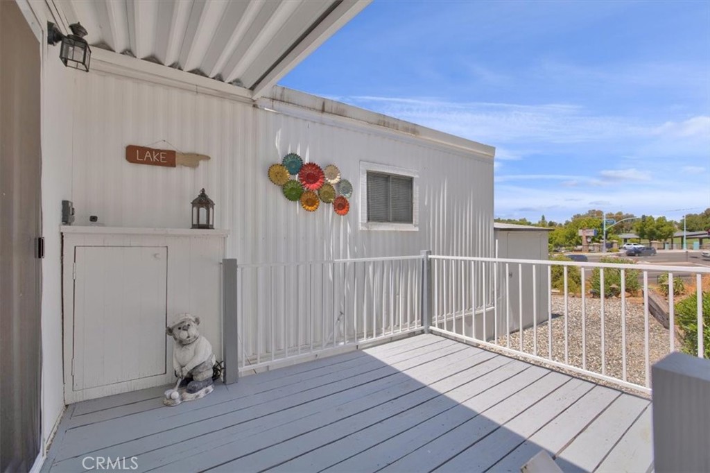 main property photo 28