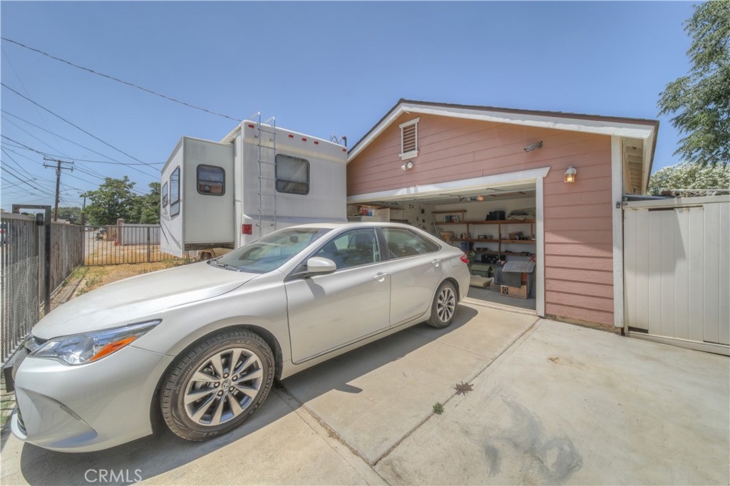 main property photo 29