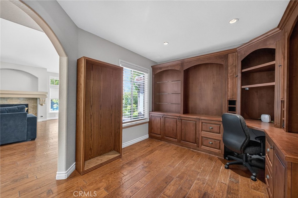 main property photo 31