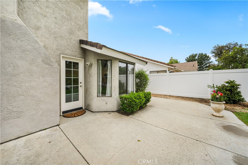 main property photo 40