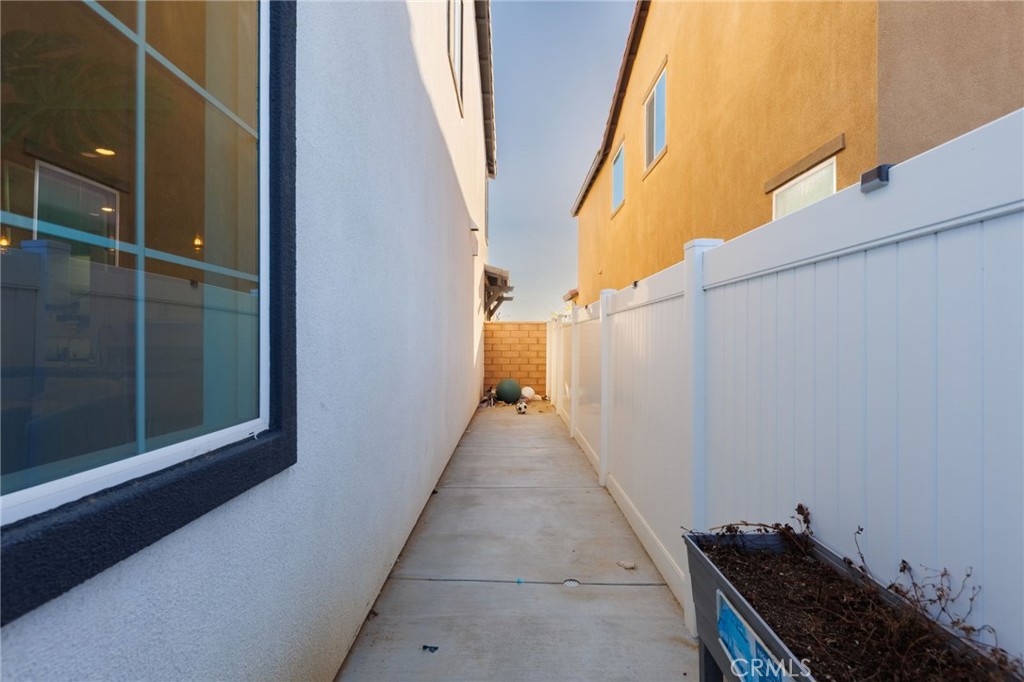 main property photo 54