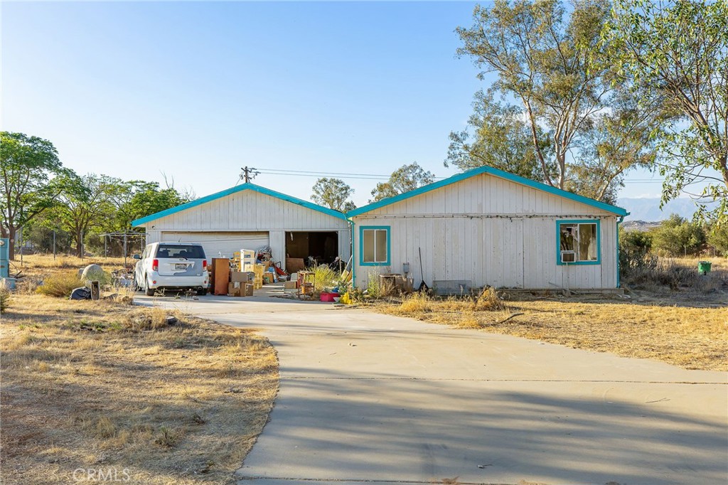 main property photo 13