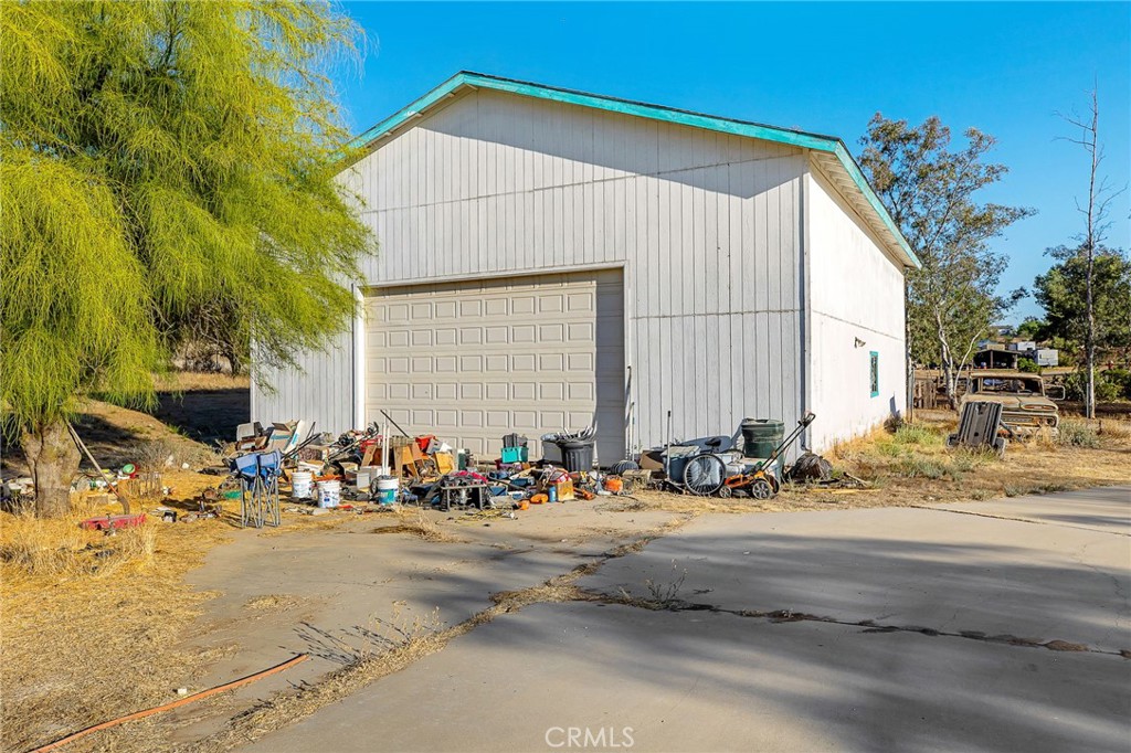 main property photo 16