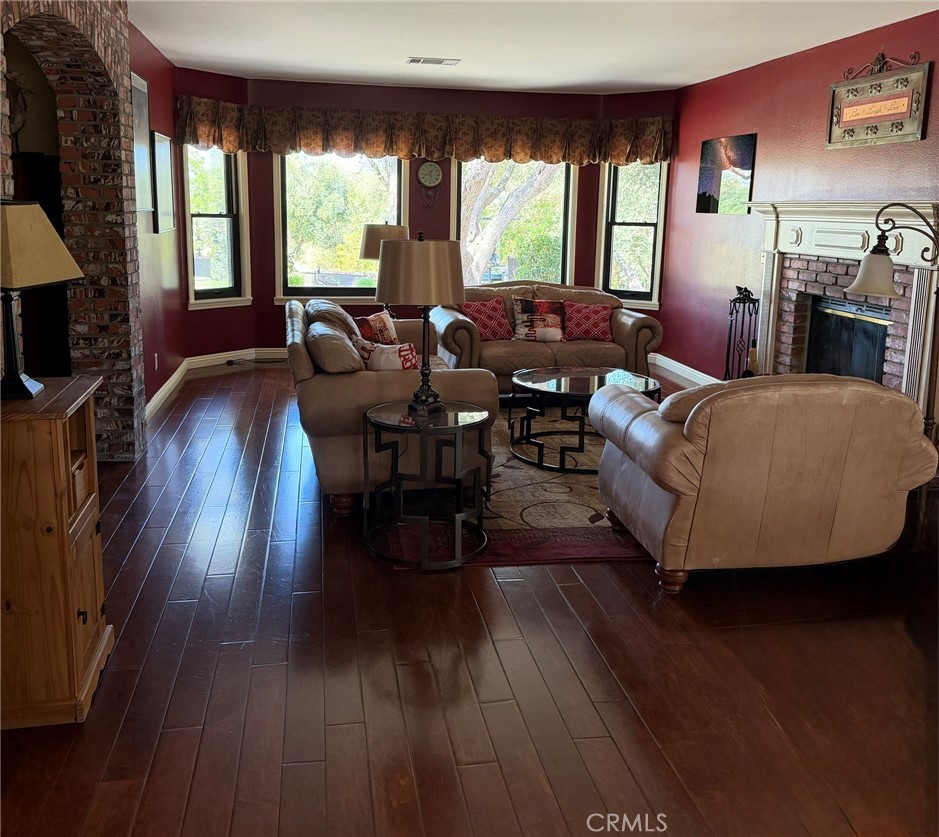 main property photo 12