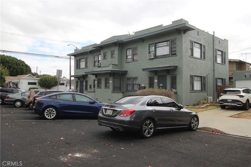 main property photo 11