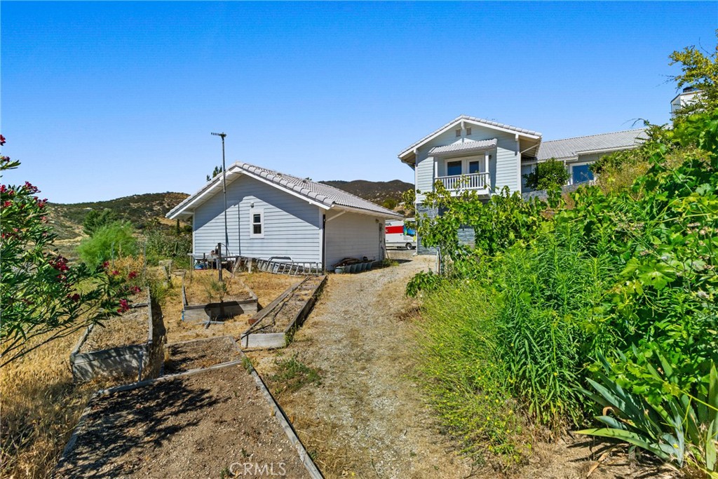 main property photo 50